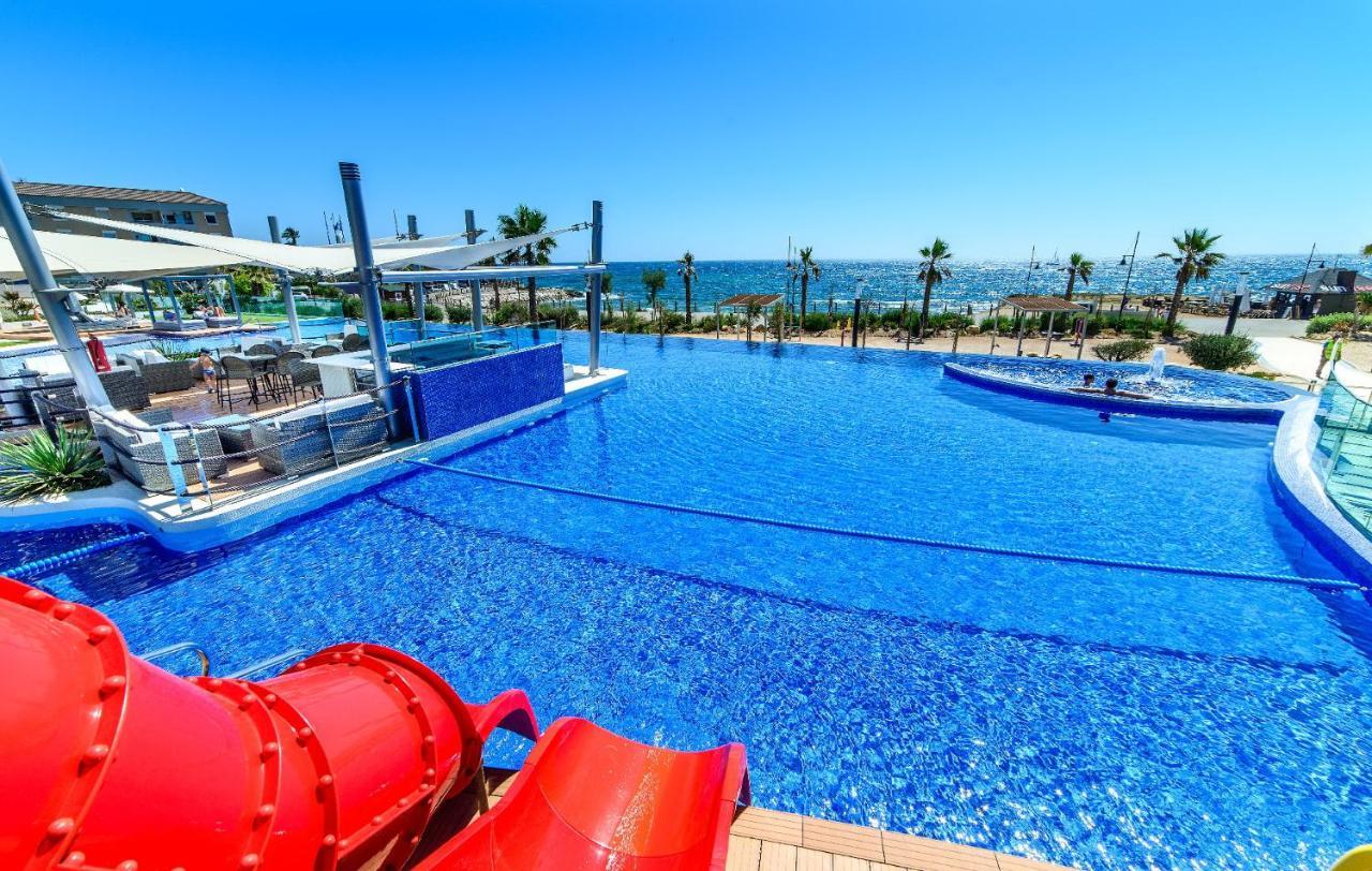 Apartamento En Sea Senses Freya Torrevieja Exterior photo